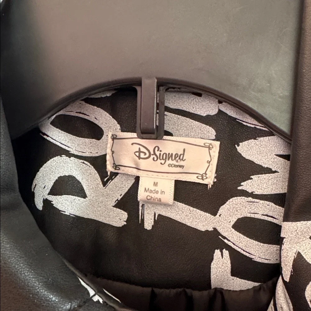 Disney D-Signed Descendants 